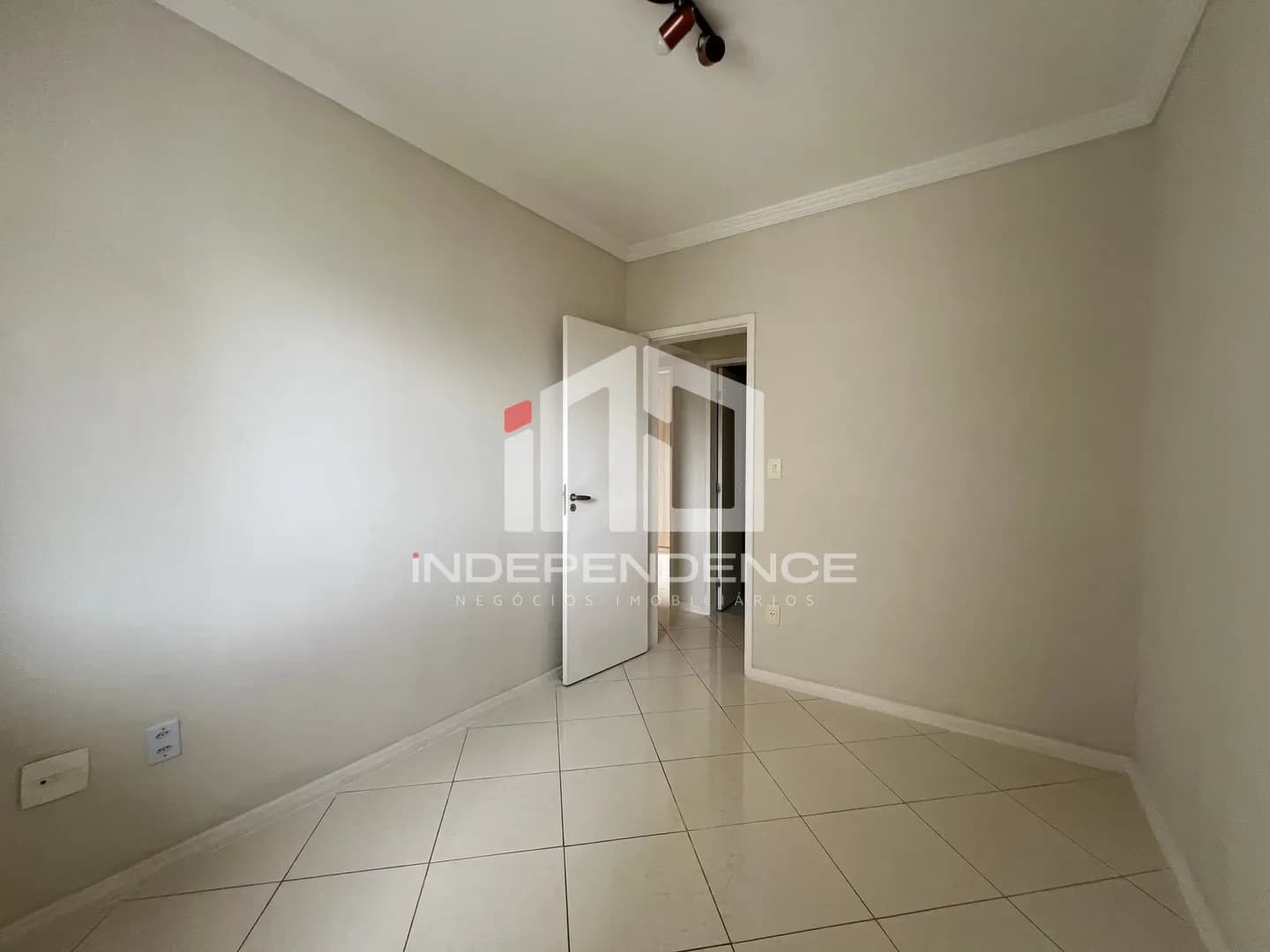 Apartamento para venda e locação, Parque Residencial Aquarius, São José dos Campos, SP