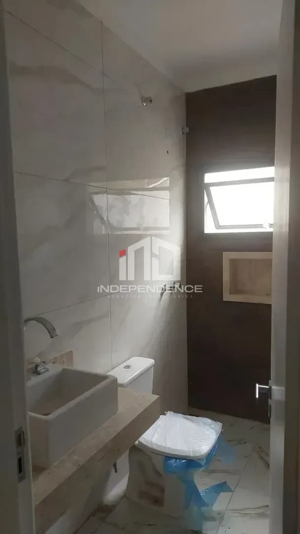 Casa à venda, 270m² construído,  Condomínio Residencial Mirante do Vale, Jacareí, SP