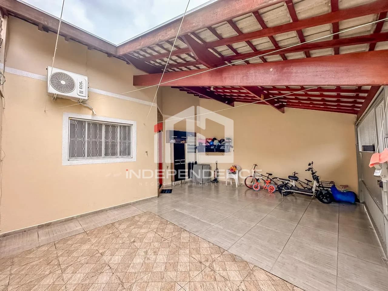 Casa 2 Dormitórios a venda no Jardim Replública na zona sul de sjcampos