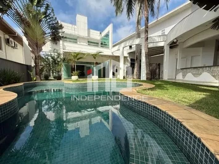 SOBRADO A VENDA | 700M² | 4 SUITES | 5 BANHEIROS | 4 VAGAS | CONDOMINIO AQUARIUS 4