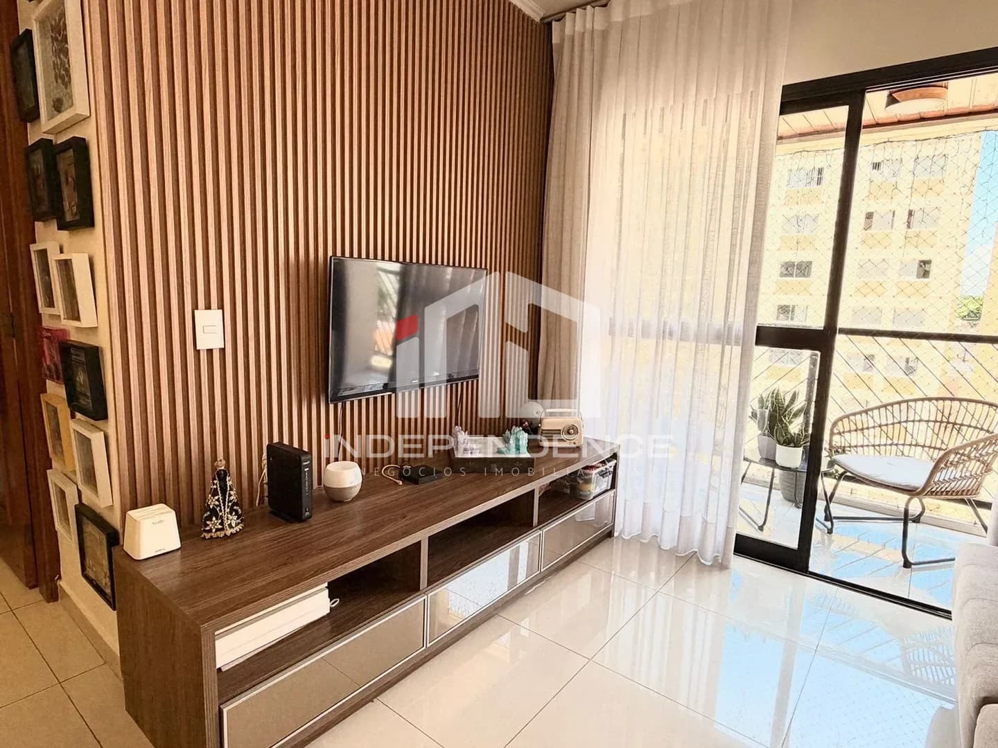 Apartamento residencial à venda, Vila Adyana, São José dos Campos.