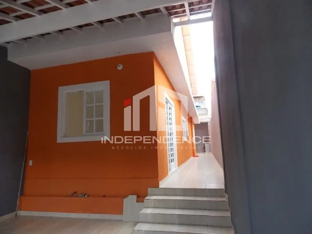 Sobrado á venda | 4 quartos | 153 m² | Residencial São Francisco | Zona Leste